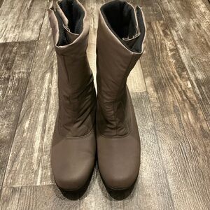 Totes Women's Brown Boots Size 8